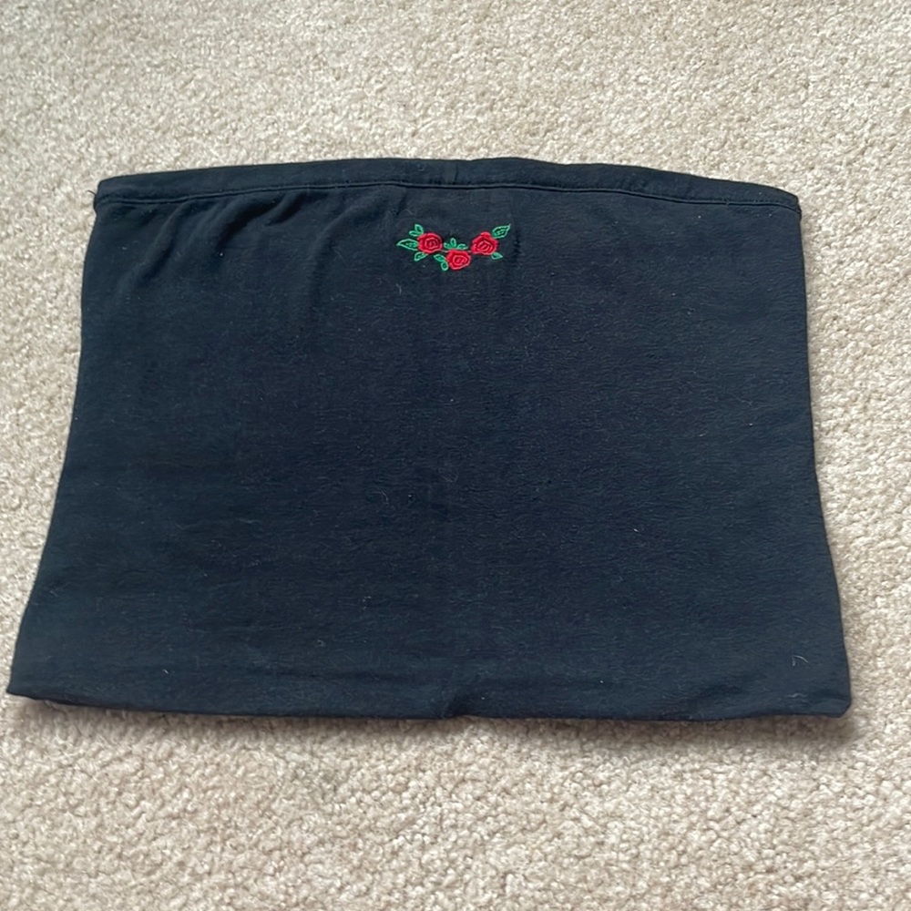 Unknown Brand, Black tube top with roses, Size small, (Can MAYBE fit a medium)